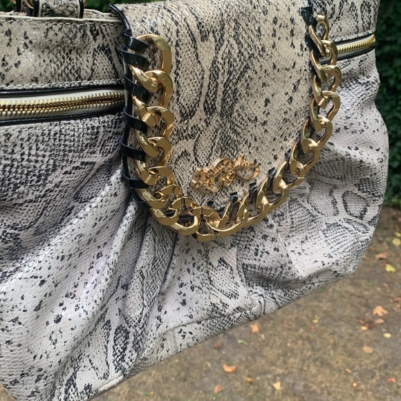 Betsey Johnson 🐍 Python Leather Shoulder Bag with Metal Gold Chains - Picture 3 of 14